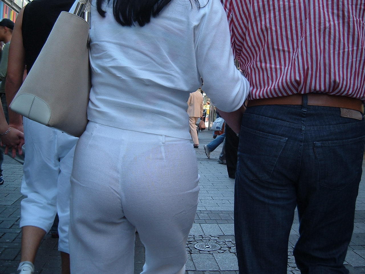 パンティラインエロ 